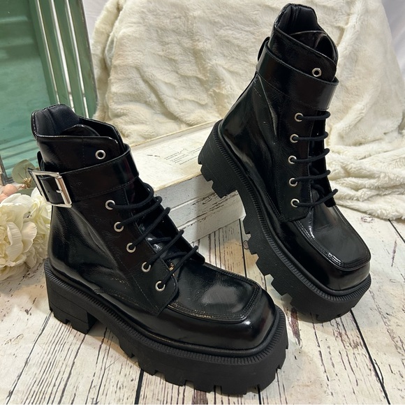 COOPERATIVE Tania Buckled rare platform chunky buckle boots NEW - Picture 6 of 11